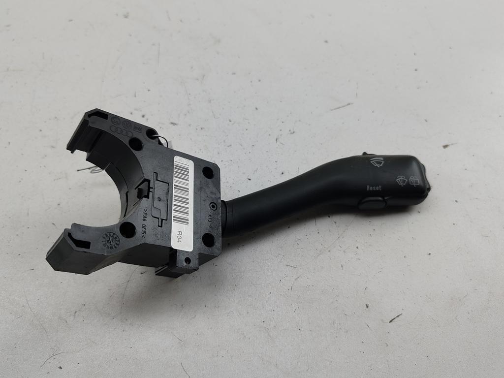 переключатель дворников Audi A6 C5 2003, 2.5 л., дизель, АКПП, чёрный, универсал, 4B0953503H