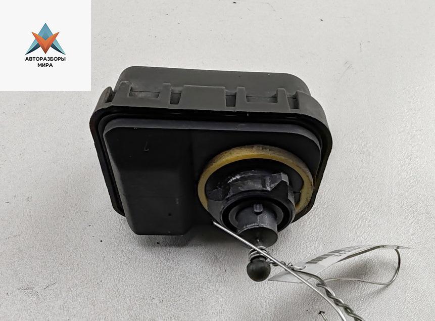 корректор фар Opel Zafira 1 поколение (A) 1999, 2.0 л., дизель, МКПП, красный, минивэн - фото №1