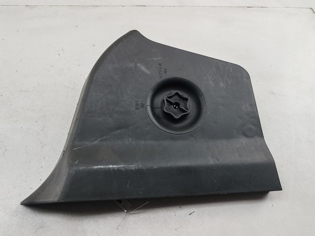 панель заднего левого фонаря BMW 3 E36 1997, 1.6 л., бензин, МКПП, чёрный, хетчбэк 3 дв., 9404428