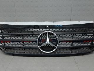 решетка радиатора Mercedes-Benz Vito W639 2008, 2.2 л., CDI 109, дизель, МКПП, микроавтобус