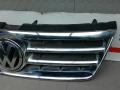решетка радиатора Volkswagen Touareg 1 поколение 2005, 2.5 л., дизель, АКПП, внедорожник 5 дв. - фото №2