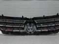 решетка радиатора Volkswagen Touareg 1 поколение 2005, 2.5 л., дизель, АКПП, внедорожник 5 дв. - фото №4