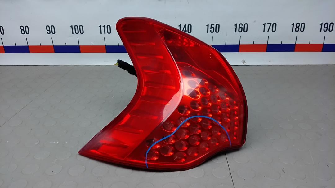 фонарь задний левый Peugeot 3008 1 поколение 2012, 1.6 л., дизель, АКПП, хетчбэк 5 дв. - фото №1