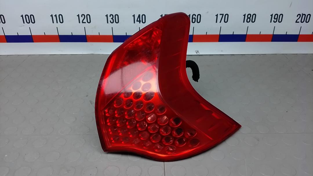 фонарь задний правый Peugeot 3008 1 поколение 2012, 1.6 л., дизель, АКПП, хетчбэк 5 дв. - фото №1