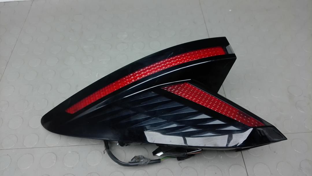 фонарь задний левый Hyundai Tucson 4 поколение 2022, 1.6 л., бензин, МКПП, внедорожник 5 дв. - фото №1