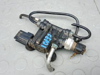 блок клапанов гидроподвески (Dynamic Drive) Land Rover Discovery 4 поколение 2012, 3.0 л., SD V6, дизель, АКПП, внедорожник 5 дв.