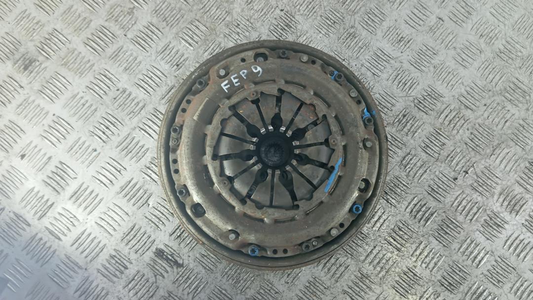 маховик Nissan Qashqai 2 поколение 2013, 1.5 л., дизель, МКПП, внедорожник 5 дв. - фото №1