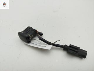 форсунка омывателя лобового стекла BMW 5 серия E39 1997, 2.5 л., бензин, МКПП, синий, седан, 8361039