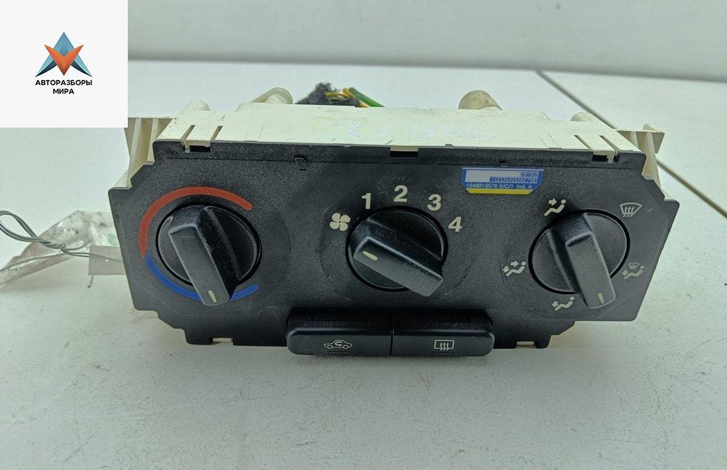 блок управления печки / климат-контроля Opel Astra G 2002, 1.6 л., бензин, МКПП, белый, универсал, 24463627 - фото №1