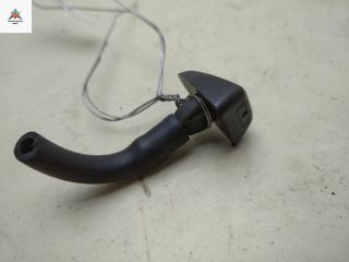 форсунка омывателя лобового стекла Volvo S40 1 поколение [рестайлинг] 2001, 1.6 л., бензин, МКПП, красный, седан