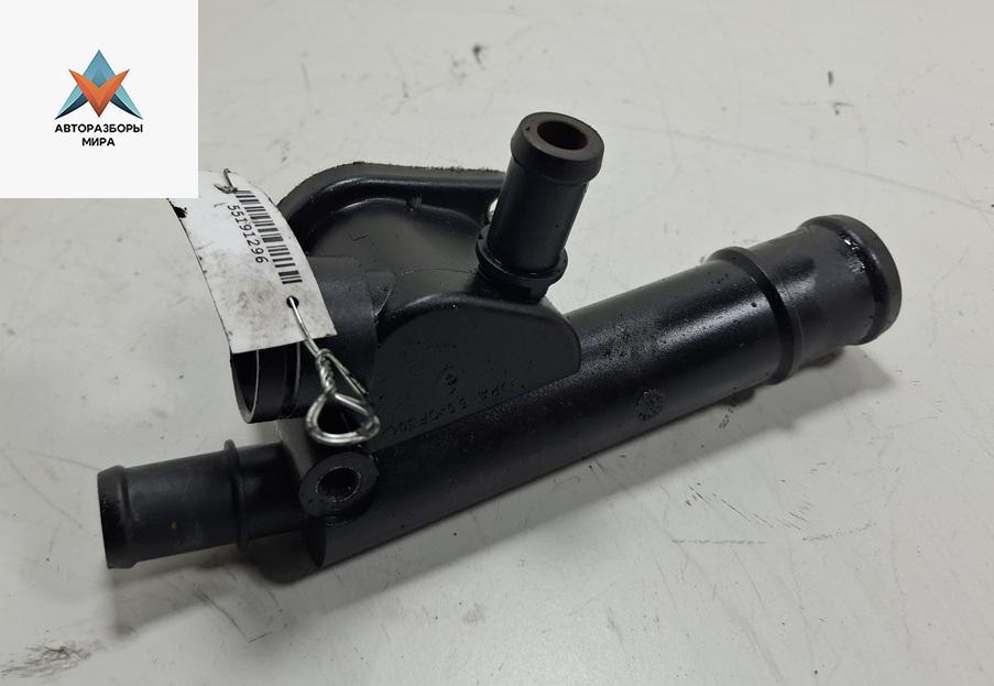 фланец (тройник) системы охлаждения Volkswagen Touran 1 поколение 2003, 1.9 л., дизель, МКПП, серый, минивэн - фото №1