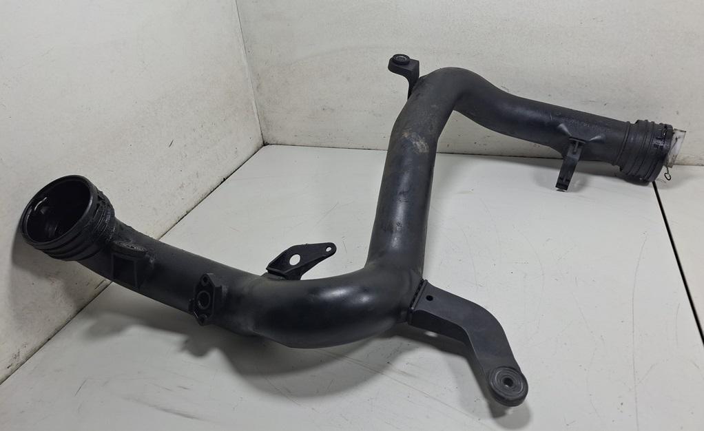 патрубок интеркулера Volkswagen Touran 2003, 1.9 л., дизель, МКПП, серый, минивэн, 1K0145770B