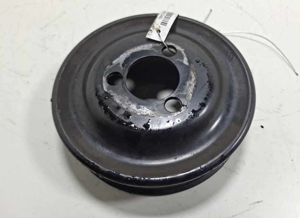 шкив помпы Volkswagen Bora 2000, 1.6 л., бензин, МКПП, красный, седан, 030145269A