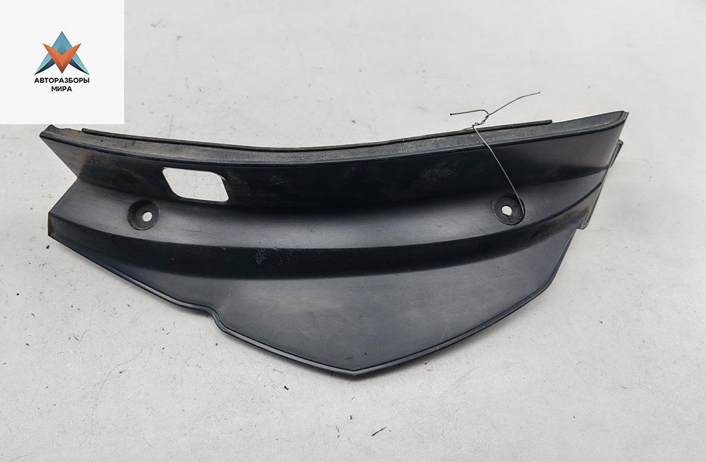 накладка двери (крышки) багажника Subaru Legacy 4 поколение 2006, 2.5 л., бензин, АКПП, зелёный, универсал, 42220792 - фото №1