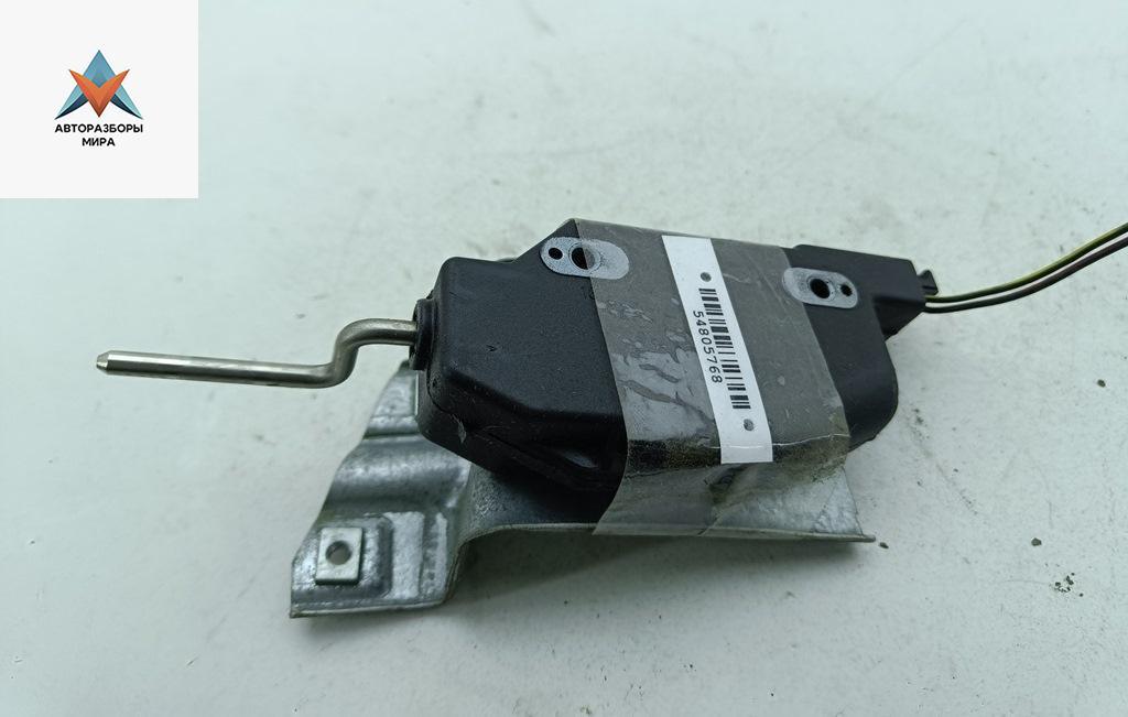 замок лючка топливного бака Opel Vectra B 1998, 1.6 л., бензин, МКПП, серый, седан, 90568457 - фото №1