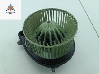 моторчик печки Volkswagen Passat B5 [рестайлинг] 2002, 1.9 л., дизель, МКПП, синий, универсал, 8D1820021