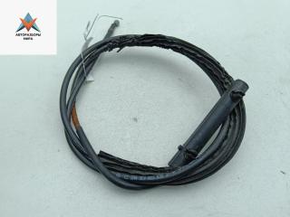 трос капота Volkswagen Passat B6 2007, 2.0 л., дизель, МКПП, коричневый, универсал, 3C1823535