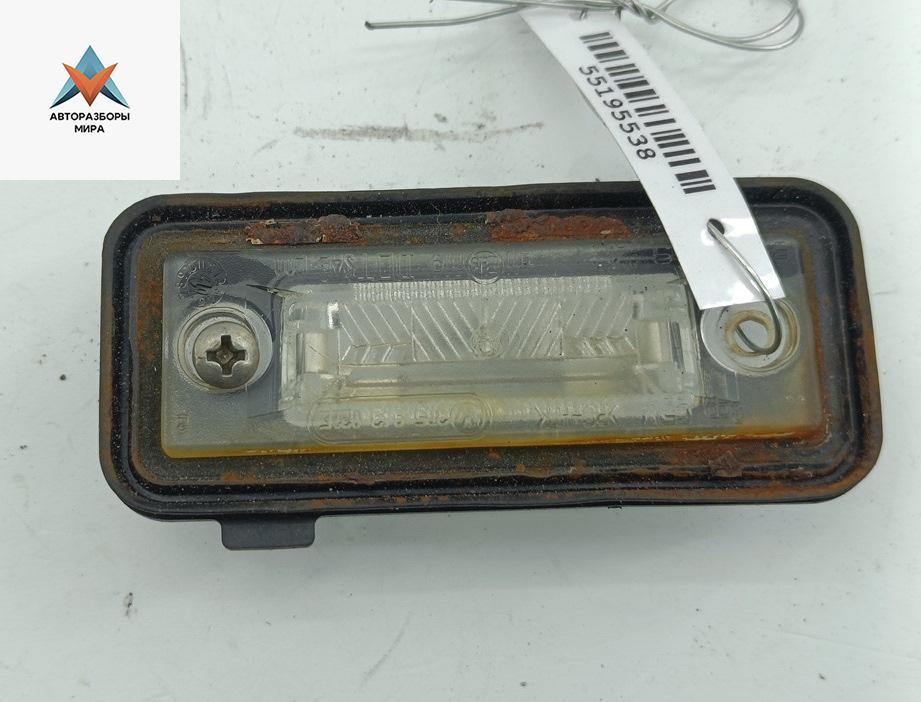 подсветка номера Volkswagen Passat B6 2007, 2.0 л., дизель, МКПП, коричневый, универсал, 3B5943021E - фото №1