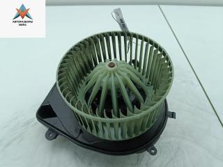 моторчик печки Volkswagen Passat B5 [рестайлинг] 2002, 2.0 л., бензин, МКПП, белый, седан, 8D1820021