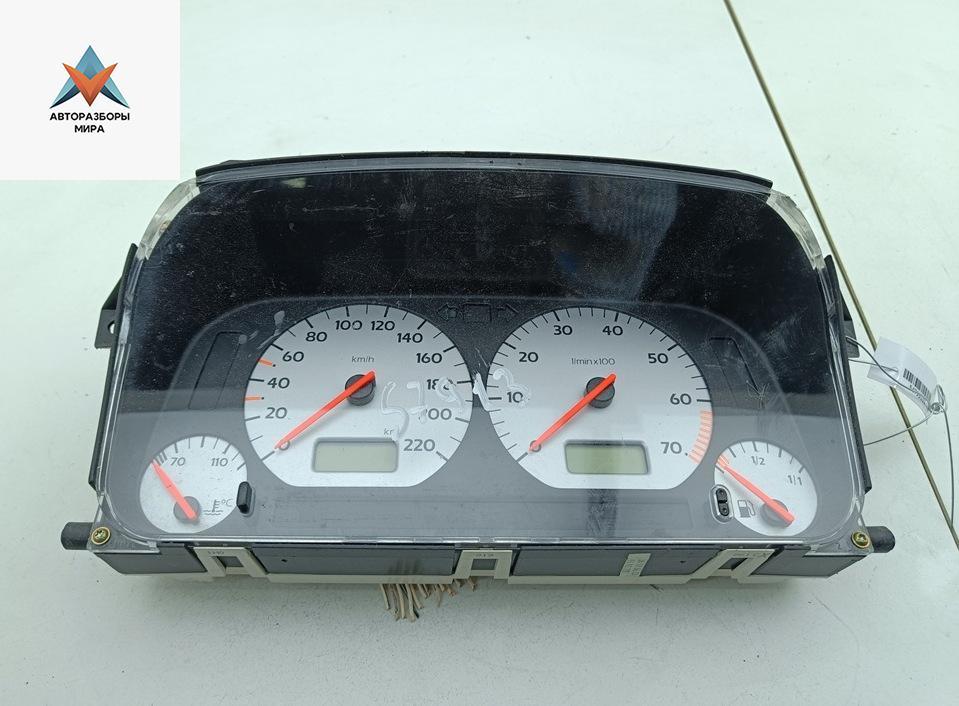 приборная панель Volkswagen Golf 3 поколение 1995, 1.8 л., бензин, АКПП, синий, хетчбэк 3 дв., 1H0919861CX - фото №1