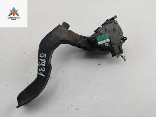 педаль Volkswagen Passat B5 [рестайлинг] 2002, 2.0 л., бензин, МКПП, белый, седан, 8D1721523E