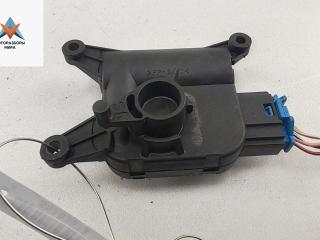 моторчик заслонки печки Volkswagen Touareg 1 поколение 2003, 2.5 л., дизель, АКПП, чёрный, внедорожник 5 дв., 0132801320