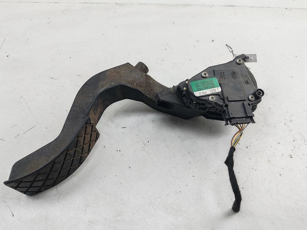 педаль Volkswagen Passat B5+ (GP) 2001, 2.0 л., бензин, МКПП, синий, универсал, 8D1721523E