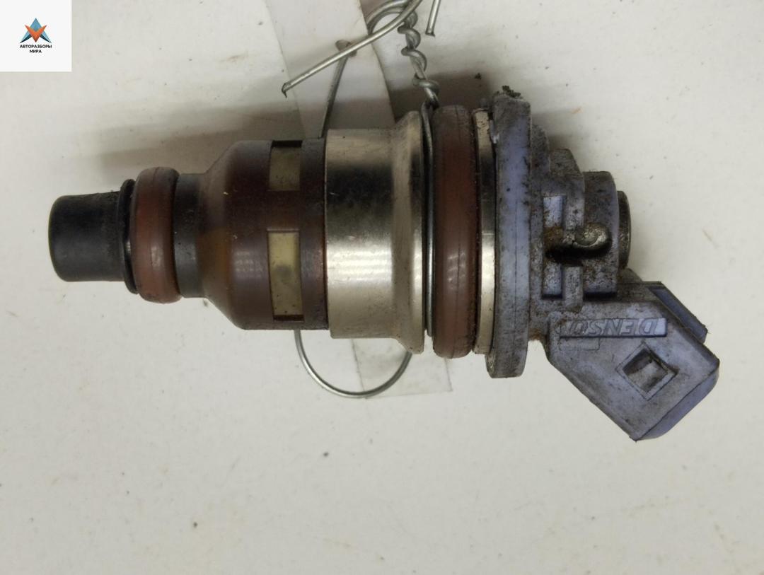 форсунка Ford Galaxy 1 поколение 1998, 2.0 л., бензин, МКПП, красный, минивэн, 95WFAC - фото №1