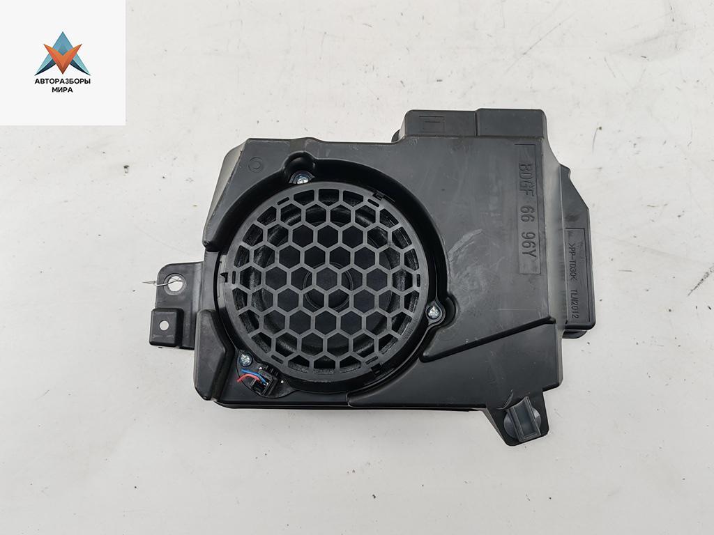 сабвуфер Mazda 3 BP 2019, 2.0 л., гибрид, МКПП, чёрный, хетчбэк 5 дв., BDGF6696Y - фото №1