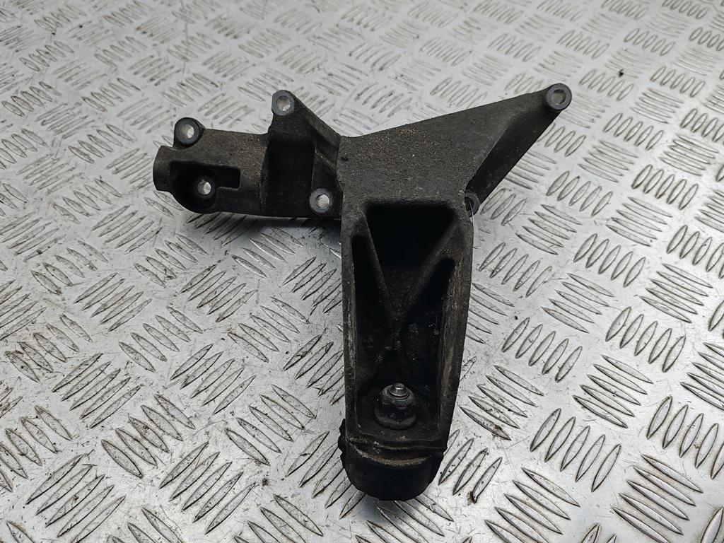 кронштейн двигателя BMW 3 E46 2005, 2.0 л., дизель, МКПП, серый, универсал, 6753225 - фото №1