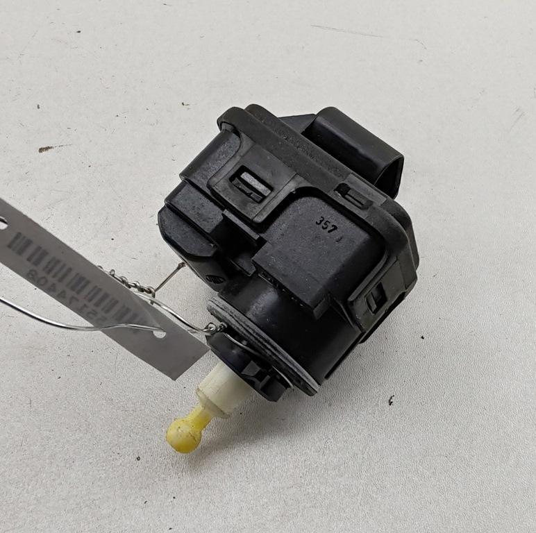 корректор фар Audi A6 C5 1998, 2.8 л., бензин, АКПП, серый, седан, 4B0941295