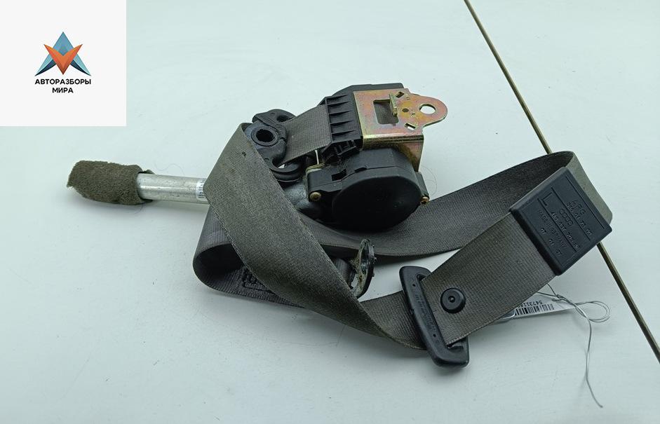 ремень безопасности Audi A6 4A/C4 1997, 1.8 л., бензин, МКПП, серый, универсал, 4A0857705AF - фото №1