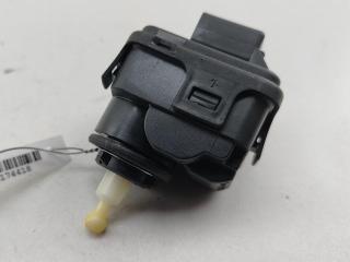 корректор фар Audi A6 4B/C5 2000, 2.5 л., дизель, АКПП, красный, универсал, 4B0941295