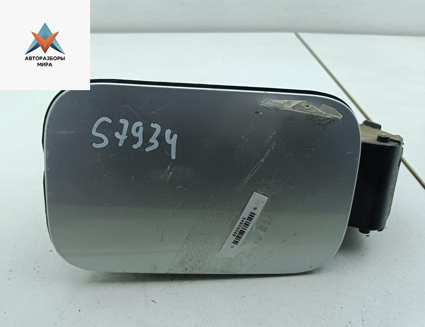 лючок топливного бака Renault Scenic 2 поколение 2005, 1.6 л., бензин, МКПП, серый, минивэн, 8200139543 - фото №1