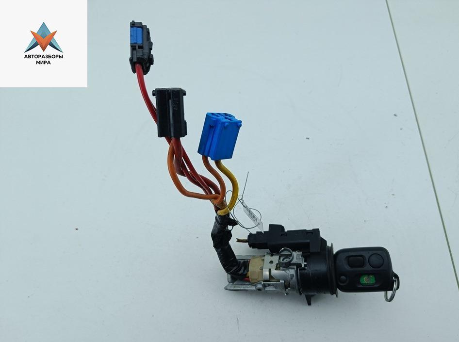 замок зажигания Peugeot 607 1 поколение 2000, 2.2 л., бензин, МКПП, серый, седан - фото №1