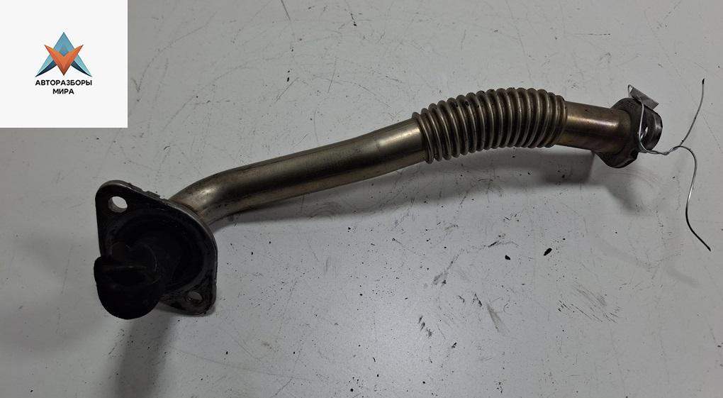 трубка системы рециркуляции EGR Volkswagen Touran 1 поколение 2003, 1.6 л., бензин, МКПП, серый, минивэн, 03C131521T - фото №1