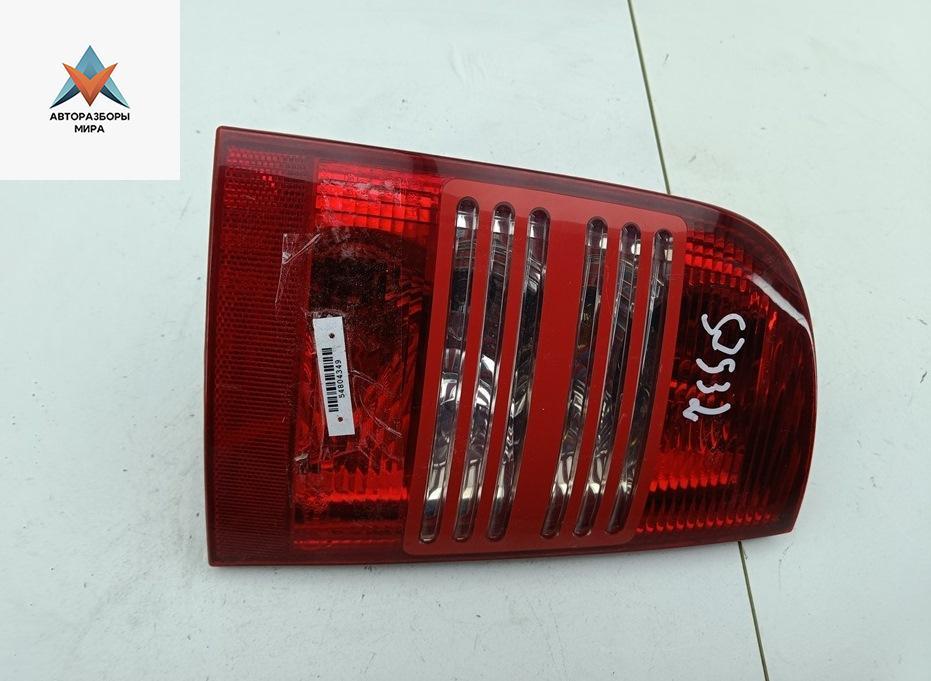 фонарь задний левый Skoda Octavia mk1 (A4 1U) 2006, 1.9 л., дизель, МКПП, серый, универсал, 1U9945095B.1U9945111B - фото №1