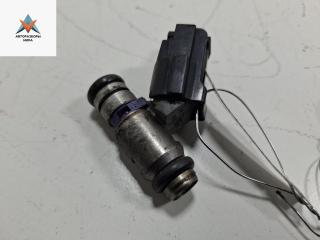 форсунка Volkswagen Bora 1 поколение 2000, 1.6 л., бензин, МКПП, красный, седан, 0560311