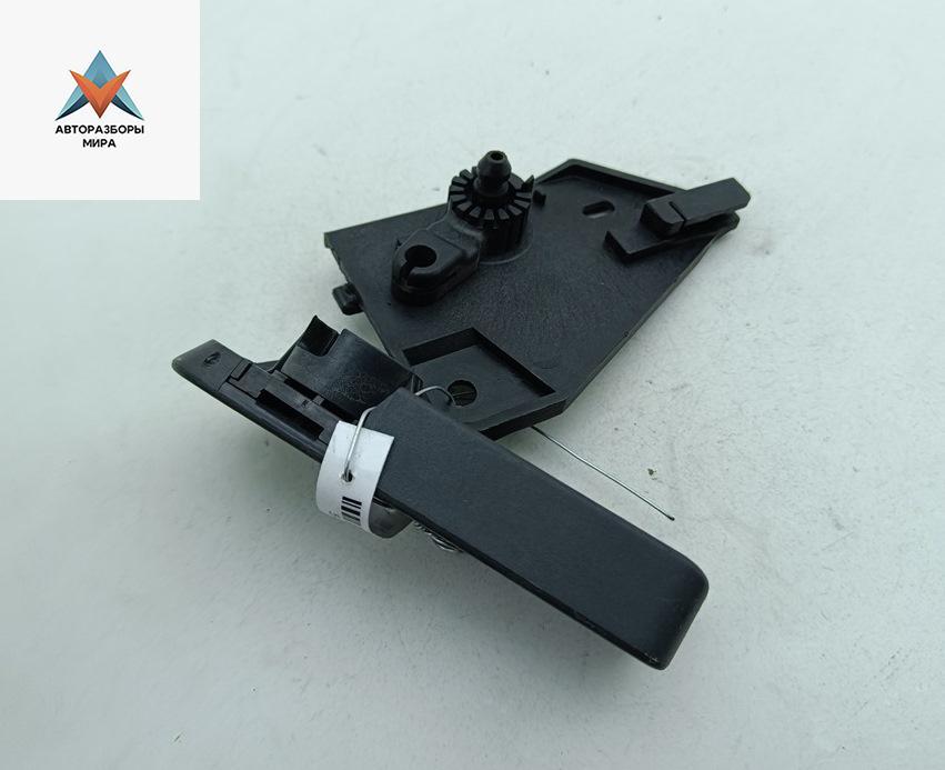 ручка открывания капота Volkswagen Touareg 1 поколение 2003, 2.5 л., дизель, АКПП, чёрный, внедорожник 5 дв., 7L0823533B - фото №1