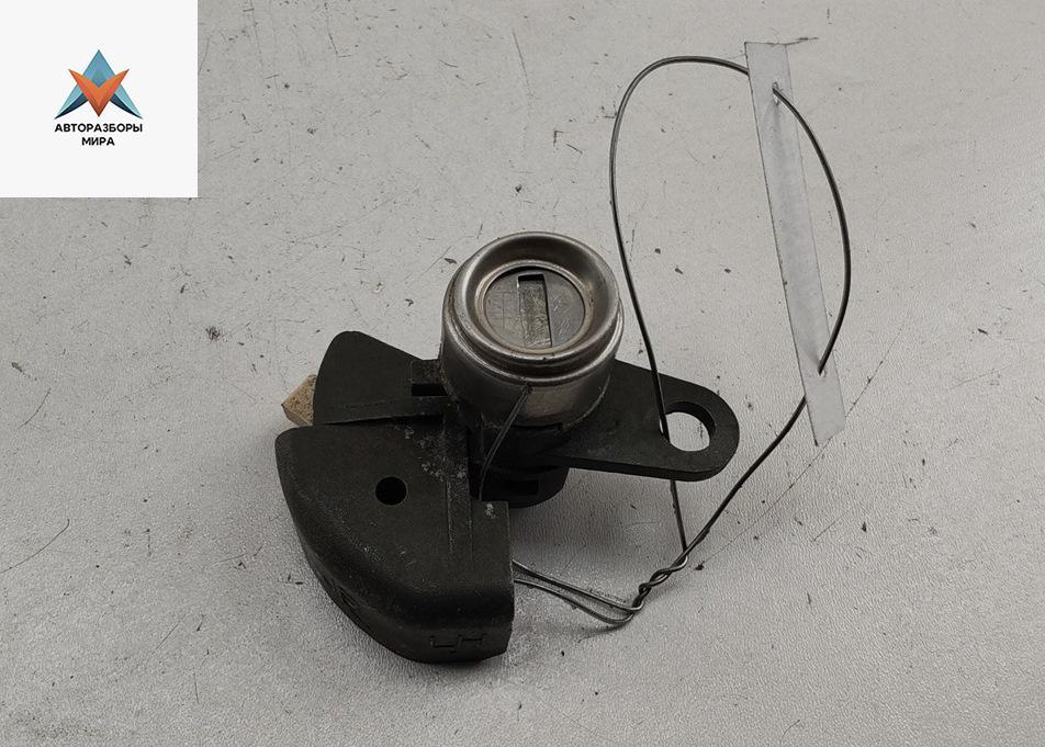 личинка дверного замка Kia Rio 2 поколение 2005, 1.6 л., бензин, МКПП, серый, хетчбэк 5 дв. - фото №1