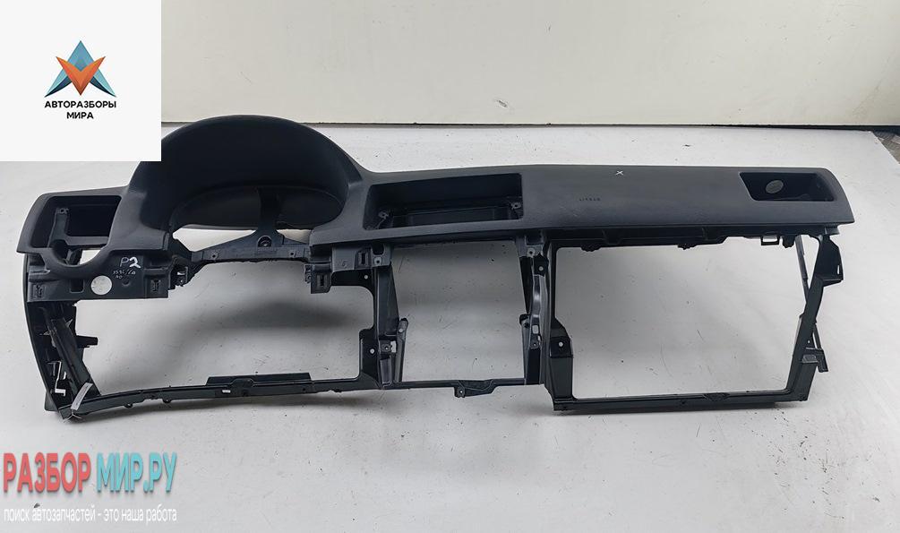 панель передняя салона (торпедо) Volkswagen Bora 1 поколение 2000, 2.0 л., бензин, МКПП, синий, седан, 1J1857181 - фото №1