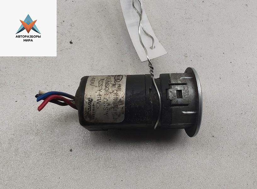 датчик парктроника Kia Rio 2 поколение 2005, 1.6 л., бензин, МКПП, серый, хетчбэк 5 дв., 957001G110 - фото №1