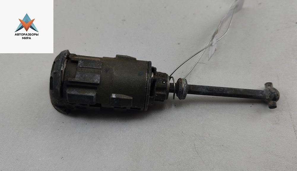 личинка дверного замка Renault Scenic 2 поколение 2005, 1.6 л., бензин, МКПП, серый, минивэн, N0501614 - фото №1