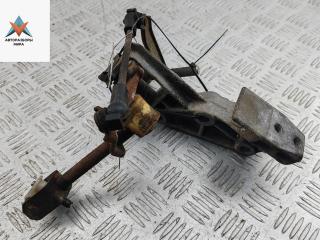 механизм выбора передач Opel Vectra A 1991, 1.8 л., бензин, МКПП, красный, хетчбэк 5 дв.