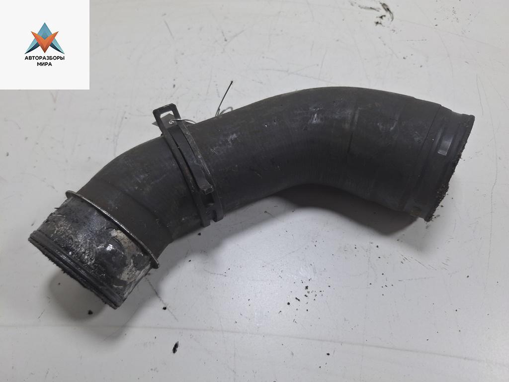 патрубок турбины Skoda Roomster 1 поколение 2007, 1.4 л., дизель, 6Q0145338 - фото №1