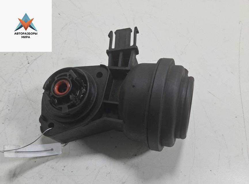 клапан вакуумного управления Audi A4 B6 2002, 2.0 л., бензин, МКПП, синий, универсал, 2900303369 - фото №1