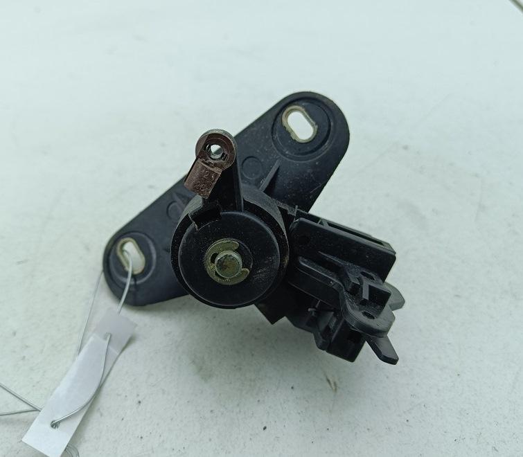 кнопка открытия багажника Opel Omega B 2000, 2.2 л., бензин, МКПП, серый, универсал
