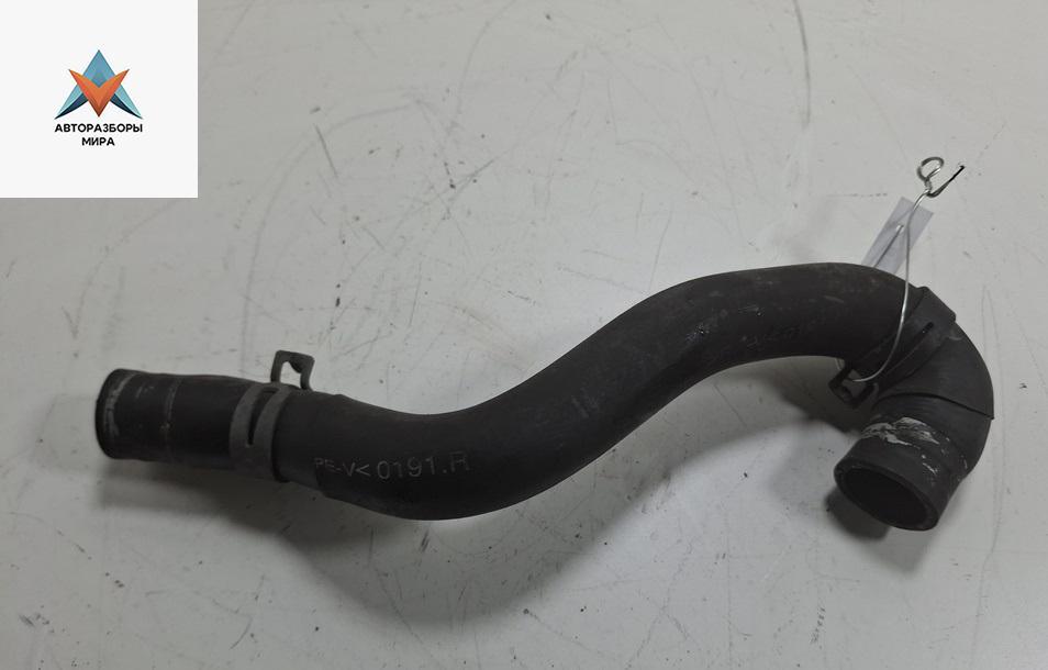 патрубок (трубопровод, шланг) Audi A4 B6 2002, 2.0 л., бензин, МКПП, синий, универсал, 06D121057D - фото №1