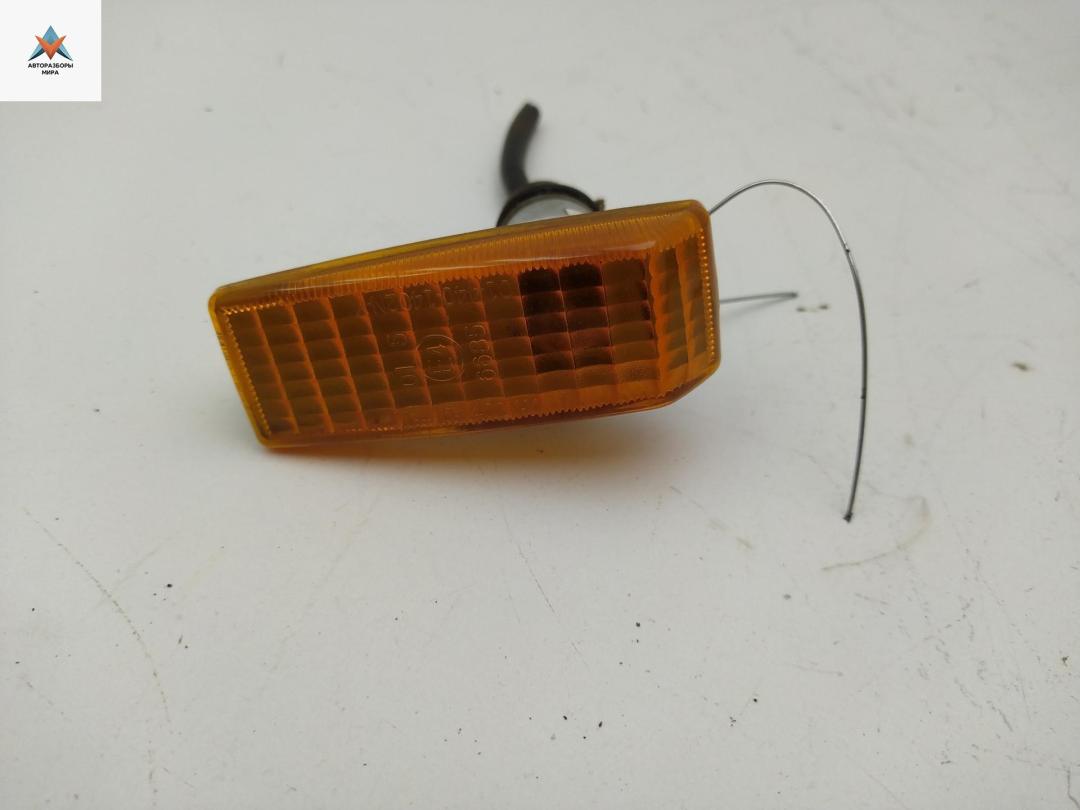 повторитель передний левый Mercedes-Benz C-Класс W202/S202 1996, 2.0 л., бензин, АКПП, синий, универсал - фото №1