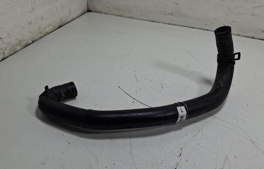 патрубок (трубопровод, шланг) Volkswagen Bora 2000, 1.6 л., бензин, МКПП, красный, седан